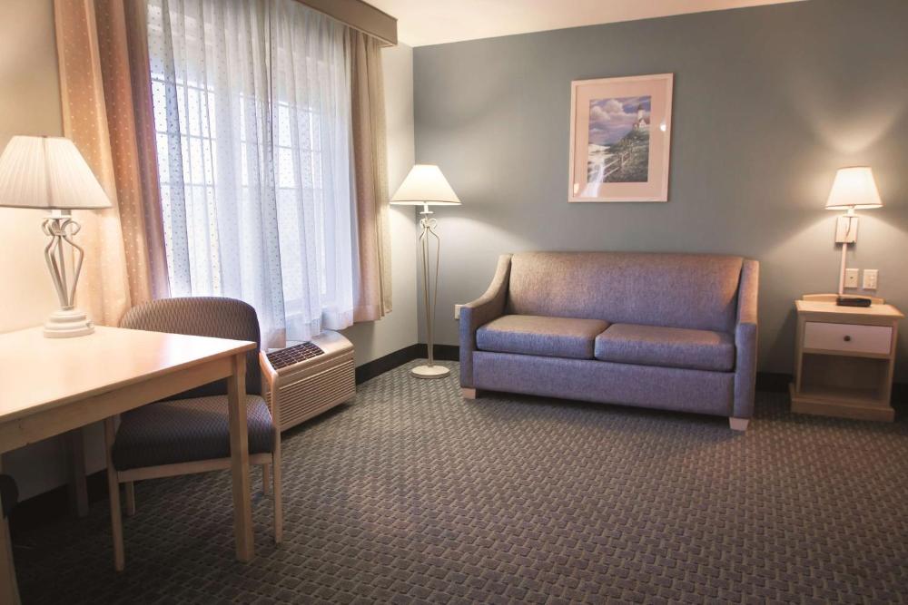 King Room with Sofa Bed interior